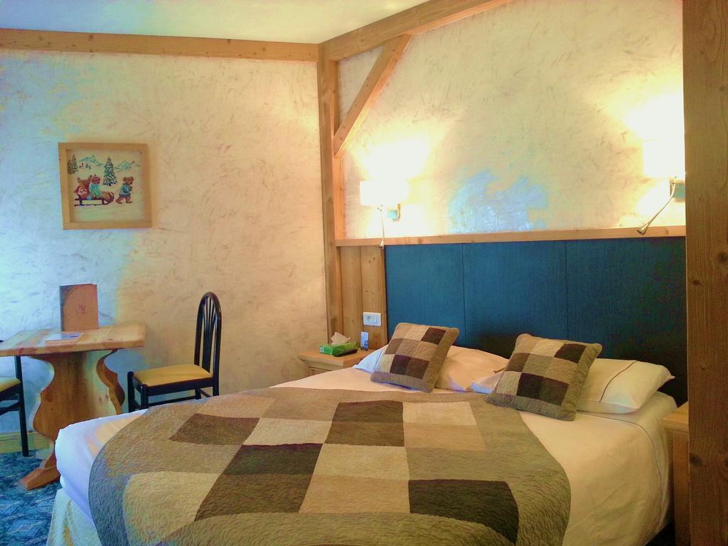 Hotel Le Littoral Evian-les-Bains Room photo